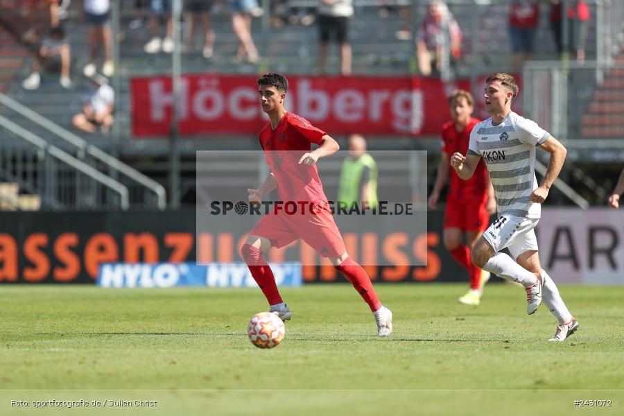 AKON Arena, Würzburg, 24.08.2024, sport, action, BFV, Fussball, 6. Spieltag, Regionalliga Bayern, FCB, FWK, FC Bayern München II, FC Würzburger Kickers - Bild-ID: 2431072 AKON Arena, Würzburg, 24.08.2024, sport, action, BFV, Fussball, 6. Spieltag, Regionalliga Bayern, FCB, FWK, FC Bayern München II, FC Würzburger Kickers - Bild-ID: 2431072