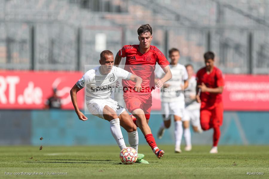 AKON Arena, Würzburg, 24.08.2024, sport, action, BFV, Fussball, 6. Spieltag, Regionalliga Bayern, FCB, FWK, FC Bayern München II, FC Würzburger Kickers - Bild-ID: 2431080