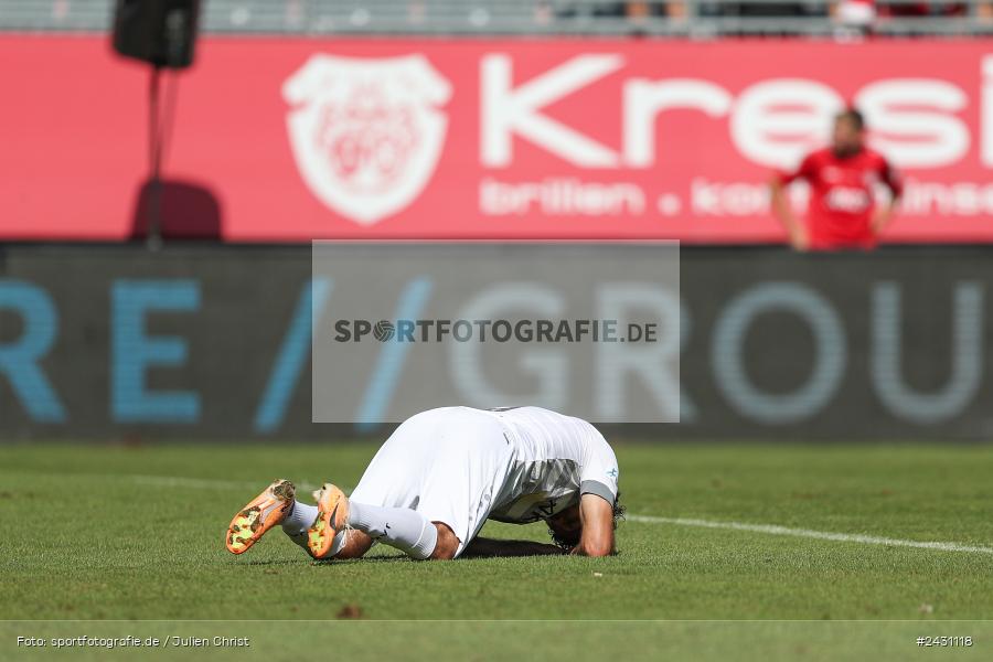 AKON Arena, Würzburg, 24.08.2024, sport, action, BFV, Fussball, 6. Spieltag, Regionalliga Bayern, FCB, FWK, FC Bayern München II, FC Würzburger Kickers - Bild-ID: 2431118