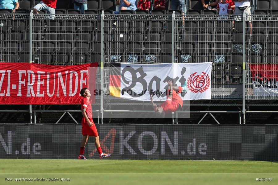 AKON Arena, Würzburg, 24.08.2024, sport, action, BFV, Fussball, 6. Spieltag, Regionalliga Bayern, FCB, FWK, FC Bayern München II, FC Würzburger Kickers - Bild-ID: 2431189