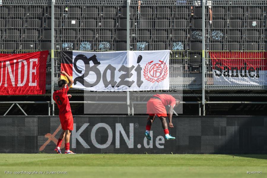 AKON Arena, Würzburg, 24.08.2024, sport, action, BFV, Fussball, 6. Spieltag, Regionalliga Bayern, FCB, FWK, FC Bayern München II, FC Würzburger Kickers - Bild-ID: 2431191