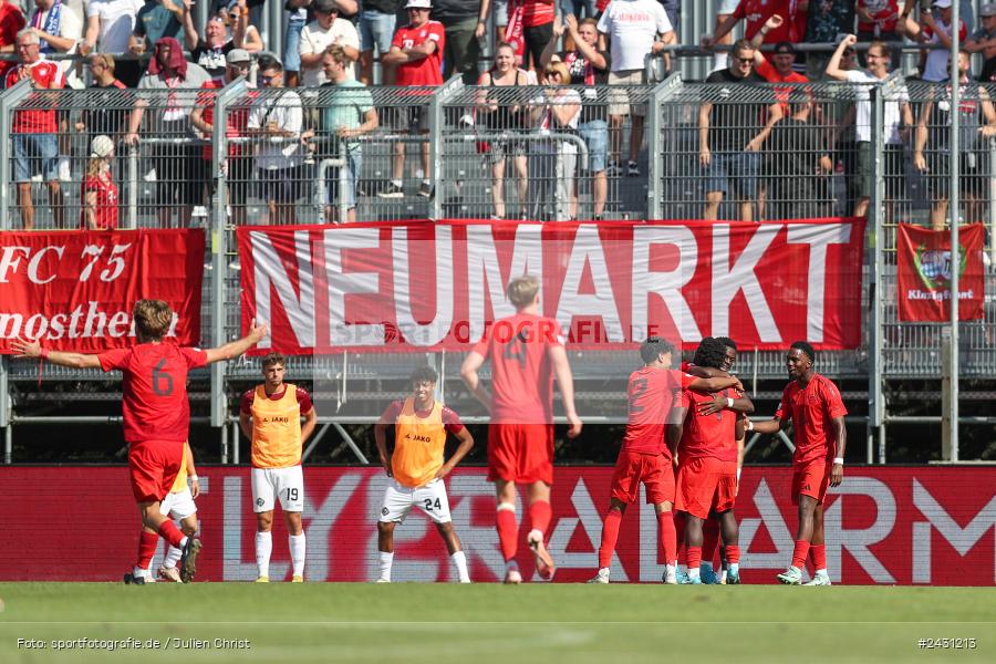AKON Arena, Würzburg, 24.08.2024, sport, action, BFV, Fussball, 6. Spieltag, Regionalliga Bayern, FCB, FWK, FC Bayern München II, FC Würzburger Kickers - Bild-ID: 2431213