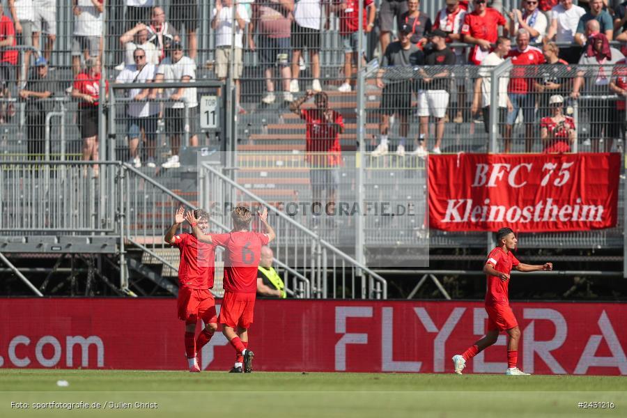AKON Arena, Würzburg, 24.08.2024, sport, action, BFV, Fussball, 6. Spieltag, Regionalliga Bayern, FCB, FWK, FC Bayern München II, FC Würzburger Kickers - Bild-ID: 2431216