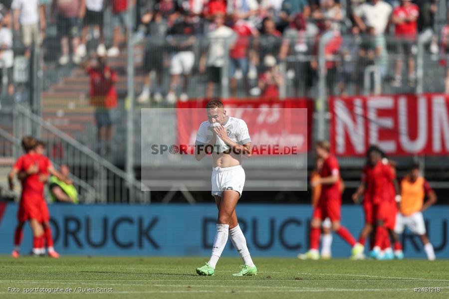 AKON Arena, Würzburg, 24.08.2024, sport, action, BFV, Fussball, 6. Spieltag, Regionalliga Bayern, FCB, FWK, FC Bayern München II, FC Würzburger Kickers - Bild-ID: 2431218
