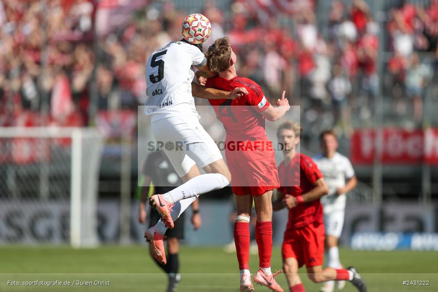 AKON Arena, Würzburg, 24.08.2024, sport, action, BFV, Fussball, 6. Spieltag, Regionalliga Bayern, FCB, FWK, FC Bayern München II, FC Würzburger Kickers - Bild-ID: 2431222