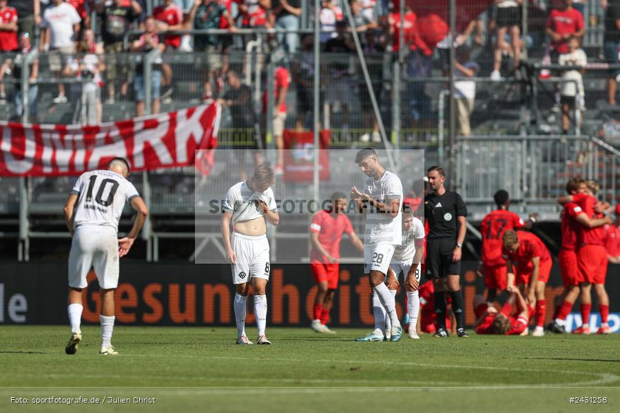 AKON Arena, Würzburg, 24.08.2024, sport, action, BFV, Fussball, 6. Spieltag, Regionalliga Bayern, FCB, FWK, FC Bayern München II, FC Würzburger Kickers - Bild-ID: 2431258