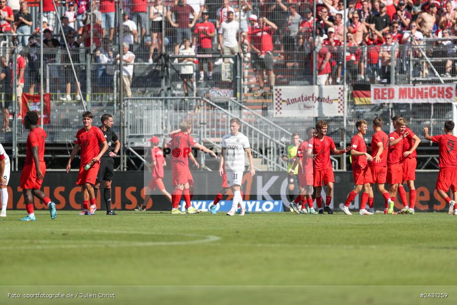 AKON Arena, Würzburg, 24.08.2024, sport, action, BFV, Fussball, 6. Spieltag, Regionalliga Bayern, FCB, FWK, FC Bayern München II, FC Würzburger Kickers - Bild-ID: 2431259