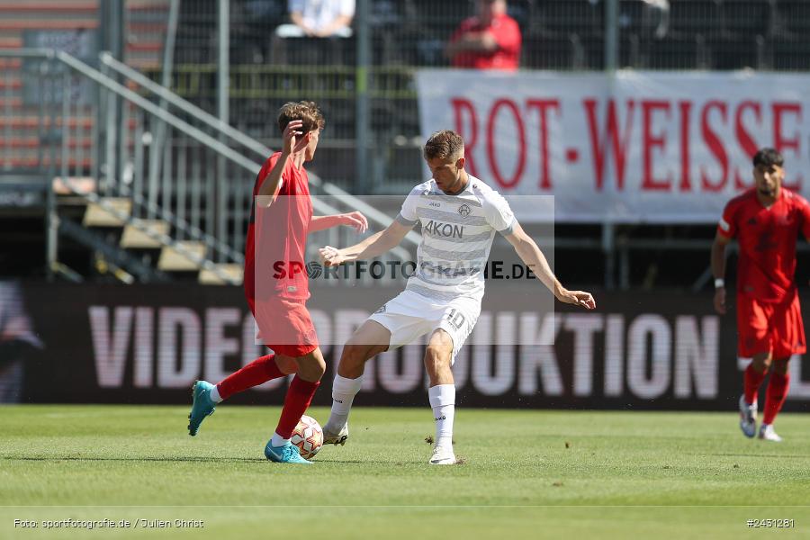 AKON Arena, Würzburg, 24.08.2024, sport, action, BFV, Fussball, 6. Spieltag, Regionalliga Bayern, FCB, FWK, FC Bayern München II, FC Würzburger Kickers - Bild-ID: 2431281