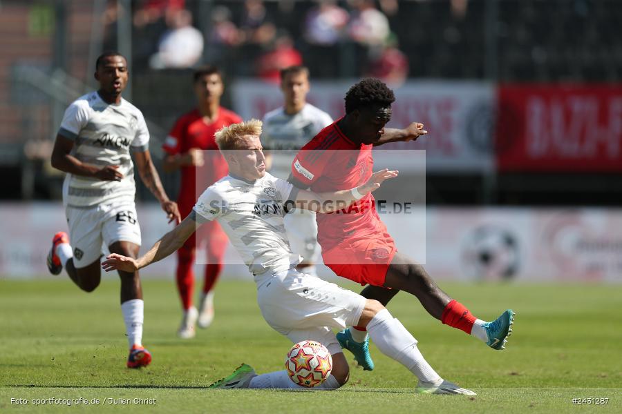 AKON Arena, Würzburg, 24.08.2024, sport, action, BFV, Fussball, 6. Spieltag, Regionalliga Bayern, FCB, FWK, FC Bayern München II, FC Würzburger Kickers - Bild-ID: 2431287