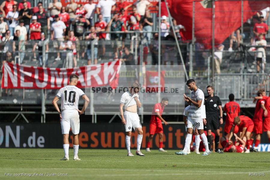 AKON Arena, Würzburg, 24.08.2024, sport, action, BFV, Fussball, 6. Spieltag, Regionalliga Bayern, FCB, FWK, FC Bayern München II, FC Würzburger Kickers - Bild-ID: 2431315