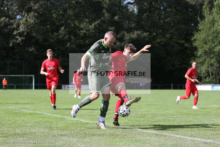 Sportgelände, Seifriedsburg, 25.08.2024, sport, action, BFV, Fussball, 6. Spieltag, Kreisliga Würzburg Gr. 2, TSV Neuhütten-Wiesthal, FV Gemünden/Seifriedsburg - Bild-ID: 2431514