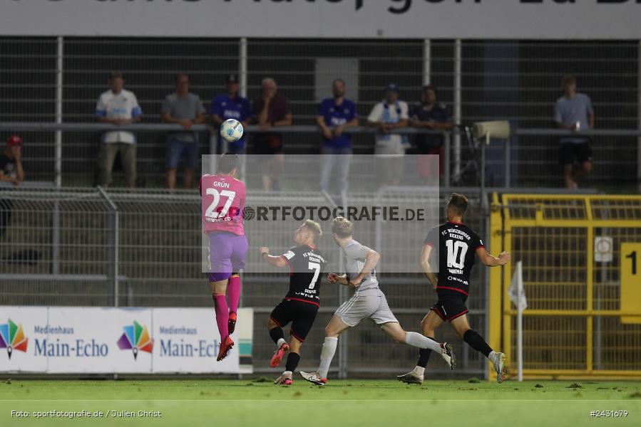 Stadion am Schönbusch, Aschaffenburg, 30.08.2024, sport, action, BFV, Fussball, 7. Spieltag, Regionalliga Bayern, FWK, SVA, FC Würzburger Kickers, SV Viktoria Aschaffenburg - Bild-ID: 2431679
