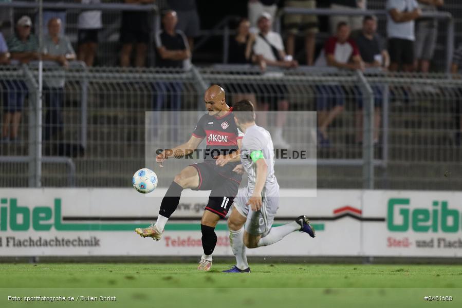 Stadion am Schönbusch, Aschaffenburg, 30.08.2024, sport, action, BFV, Fussball, 7. Spieltag, Regionalliga Bayern, FWK, SVA, FC Würzburger Kickers, SV Viktoria Aschaffenburg - Bild-ID: 2431680