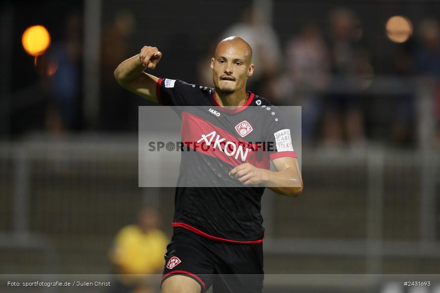 Stadion am Schönbusch, Aschaffenburg, 30.08.2024, sport, action, BFV, Fussball, 7. Spieltag, Regionalliga Bayern, FWK, SVA, FC Würzburger Kickers, SV Viktoria Aschaffenburg - Bild-ID: 2431693