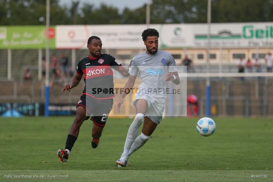 Stadion am Schönbusch, Aschaffenburg, 30.08.2024, sport, action, BFV, Fussball, 7. Spieltag, Regionalliga Bayern, FWK, SVA, FC Würzburger Kickers, SV Viktoria Aschaffenburg - Bild-ID: 2431732