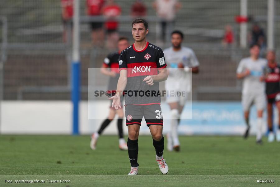 Stadion am Schönbusch, Aschaffenburg, 30.08.2024, sport, action, BFV, Fussball, 7. Spieltag, Regionalliga Bayern, FWK, SVA, FC Würzburger Kickers, SV Viktoria Aschaffenburg - Bild-ID: 2431803
