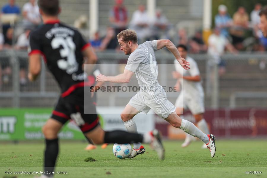Stadion am Schönbusch, Aschaffenburg, 30.08.2024, sport, action, BFV, Fussball, 7. Spieltag, Regionalliga Bayern, FWK, SVA, FC Würzburger Kickers, SV Viktoria Aschaffenburg - Bild-ID: 2431809