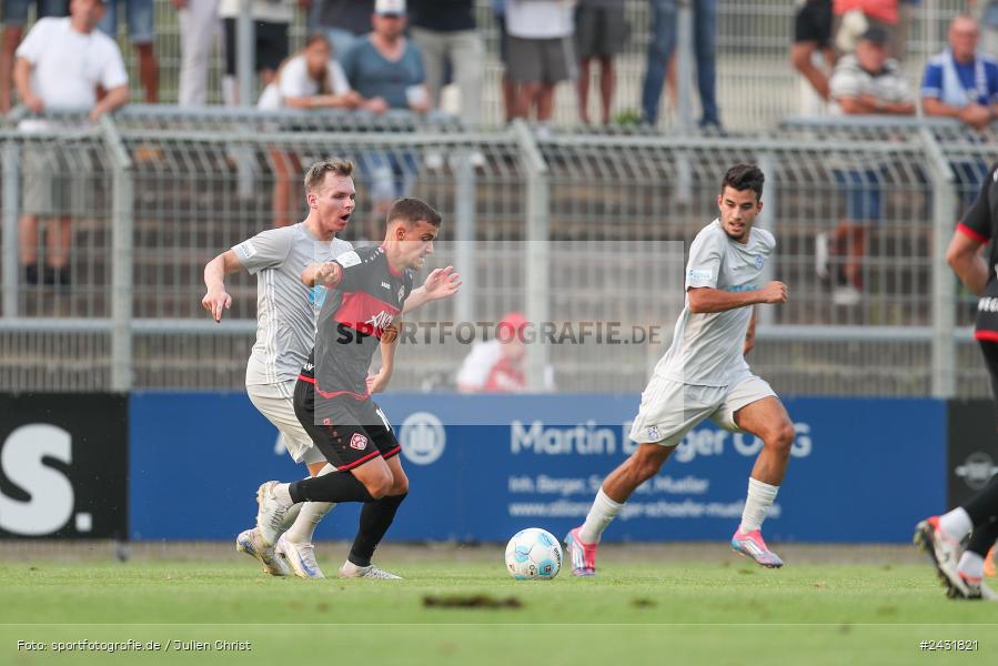 Stadion am Schönbusch, Aschaffenburg, 30.08.2024, sport, action, BFV, Fussball, 7. Spieltag, Regionalliga Bayern, FWK, SVA, FC Würzburger Kickers, SV Viktoria Aschaffenburg - Bild-ID: 2431821