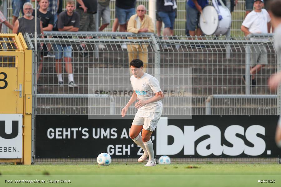 Stadion am Schönbusch, Aschaffenburg, 30.08.2024, sport, action, BFV, Fussball, 7. Spieltag, Regionalliga Bayern, FWK, SVA, FC Würzburger Kickers, SV Viktoria Aschaffenburg - Bild-ID: 2431823