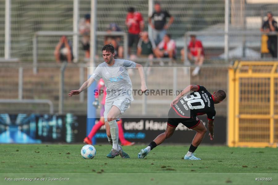 Stadion am Schönbusch, Aschaffenburg, 30.08.2024, sport, action, BFV, Fussball, 7. Spieltag, Regionalliga Bayern, FWK, SVA, FC Würzburger Kickers, SV Viktoria Aschaffenburg - Bild-ID: 2431835