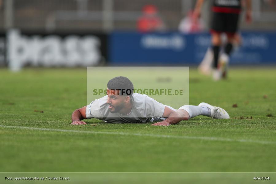 Stadion am Schönbusch, Aschaffenburg, 30.08.2024, sport, action, BFV, Fussball, 7. Spieltag, Regionalliga Bayern, FWK, SVA, FC Würzburger Kickers, SV Viktoria Aschaffenburg - Bild-ID: 2431838