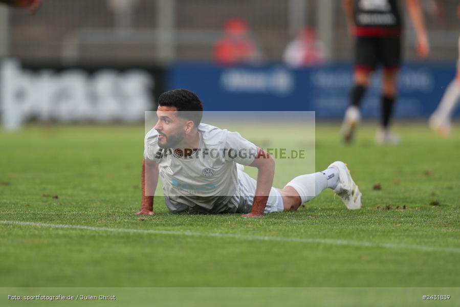 Stadion am Schönbusch, Aschaffenburg, 30.08.2024, sport, action, BFV, Fussball, 7. Spieltag, Regionalliga Bayern, FWK, SVA, FC Würzburger Kickers, SV Viktoria Aschaffenburg - Bild-ID: 2431839