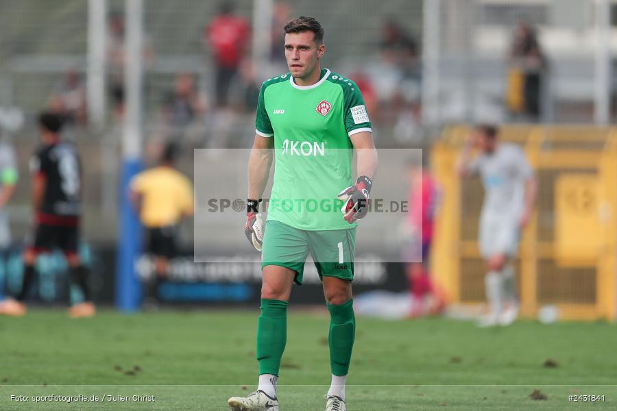 Stadion am Schönbusch, Aschaffenburg, 30.08.2024, sport, action, BFV, Fussball, 7. Spieltag, Regionalliga Bayern, FWK, SVA, FC Würzburger Kickers, SV Viktoria Aschaffenburg - Bild-ID: 2431841