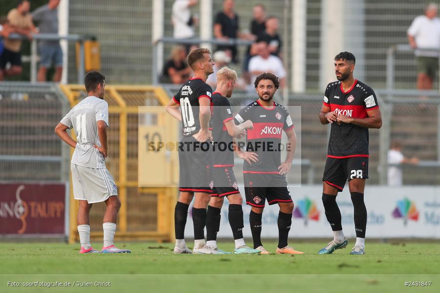 Stadion am Schönbusch, Aschaffenburg, 30.08.2024, sport, action, BFV, Fussball, 7. Spieltag, Regionalliga Bayern, FWK, SVA, FC Würzburger Kickers, SV Viktoria Aschaffenburg - Bild-ID: 2431847