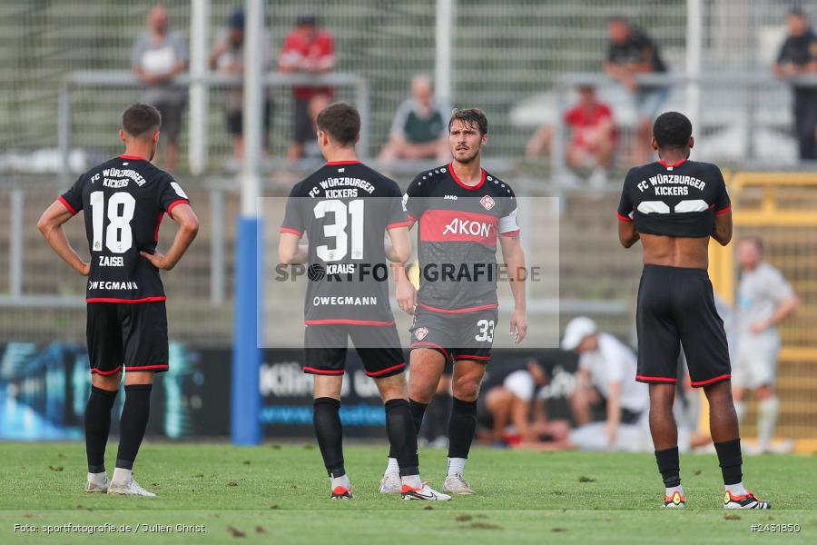 Stadion am Schönbusch, Aschaffenburg, 30.08.2024, sport, action, BFV, Fussball, 7. Spieltag, Regionalliga Bayern, FWK, SVA, FC Würzburger Kickers, SV Viktoria Aschaffenburg - Bild-ID: 2431850