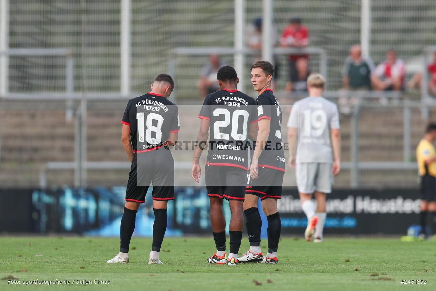Stadion am Schönbusch, Aschaffenburg, 30.08.2024, sport, action, BFV, Fussball, 7. Spieltag, Regionalliga Bayern, FWK, SVA, FC Würzburger Kickers, SV Viktoria Aschaffenburg - Bild-ID: 2431852