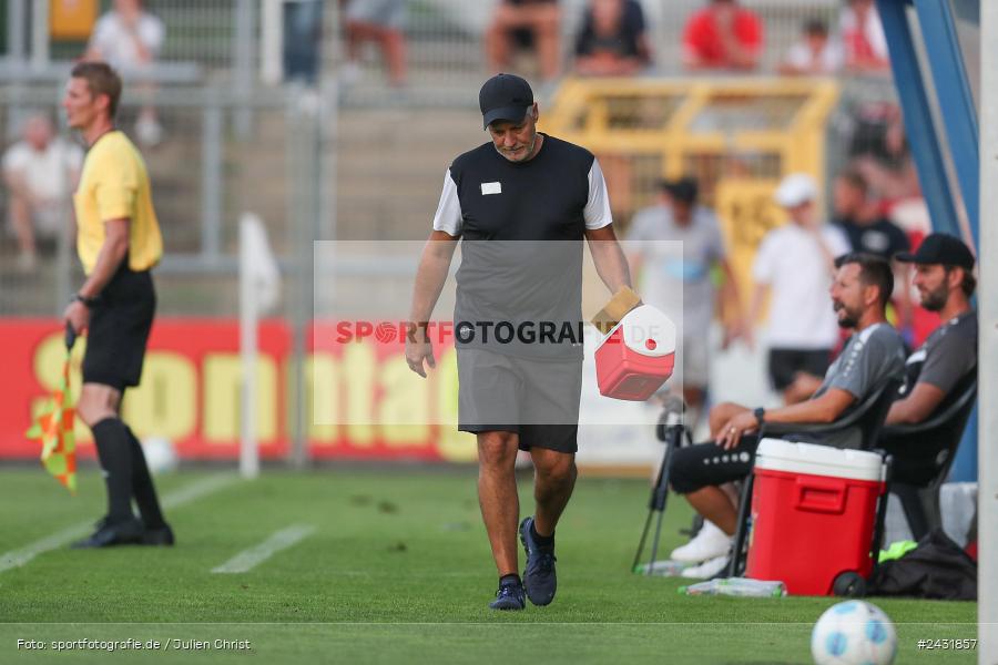 Stadion am Schönbusch, Aschaffenburg, 30.08.2024, sport, action, BFV, Fussball, 7. Spieltag, Regionalliga Bayern, FWK, SVA, FC Würzburger Kickers, SV Viktoria Aschaffenburg - Bild-ID: 2431857