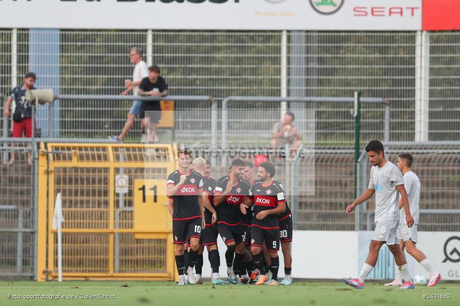 Stadion am Schönbusch, Aschaffenburg, 30.08.2024, sport, action, BFV, Fussball, 7. Spieltag, Regionalliga Bayern, FWK, SVA, FC Würzburger Kickers, SV Viktoria Aschaffenburg - Bild-ID: 2431863