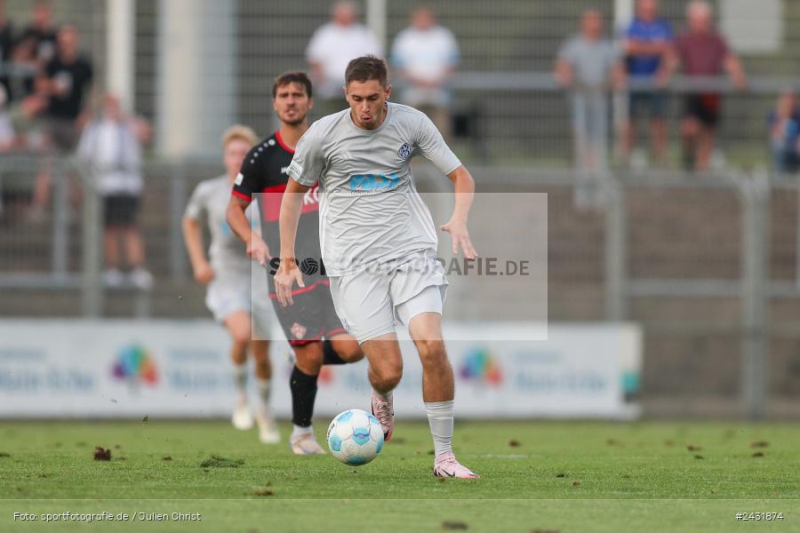 Stadion am Schönbusch, Aschaffenburg, 30.08.2024, sport, action, BFV, Fussball, 7. Spieltag, Regionalliga Bayern, FWK, SVA, FC Würzburger Kickers, SV Viktoria Aschaffenburg - Bild-ID: 2431874