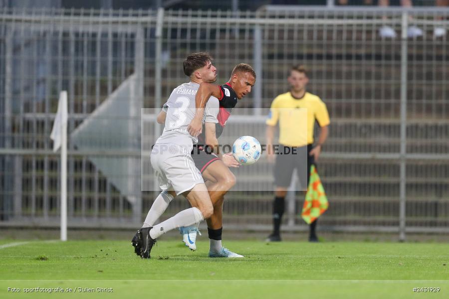 Stadion am Schönbusch, Aschaffenburg, 30.08.2024, sport, action, BFV, Fussball, 7. Spieltag, Regionalliga Bayern, FWK, SVA, FC Würzburger Kickers, SV Viktoria Aschaffenburg - Bild-ID: 2431929