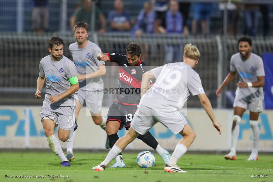 Stadion am Schönbusch, Aschaffenburg, 30.08.2024, sport, action, BFV, Fussball, 7. Spieltag, Regionalliga Bayern, FWK, SVA, FC Würzburger Kickers, SV Viktoria Aschaffenburg - Bild-ID: 2431937