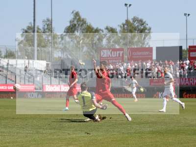 Fotos von FC Würzburger Kickers - FC Bayern München II auf sportfotografie.de