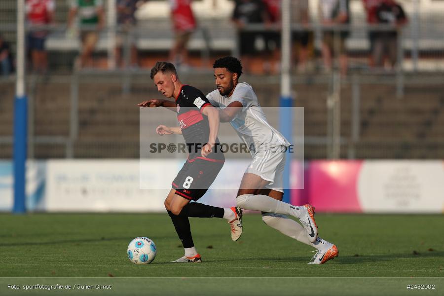 Stadion am Schönbusch, Aschaffenburg, 30.08.2024, sport, action, BFV, Fussball, 7. Spieltag, Regionalliga Bayern, FWK, SVA, FC Würzburger Kickers, SV Viktoria Aschaffenburg - Bild-ID: 2432002