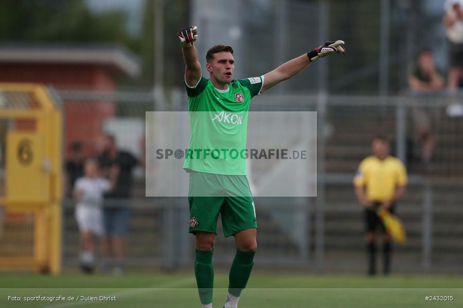 Stadion am Schönbusch, Aschaffenburg, 30.08.2024, sport, action, BFV, Fussball, 7. Spieltag, Regionalliga Bayern, FWK, SVA, FC Würzburger Kickers, SV Viktoria Aschaffenburg - Bild-ID: 2432015