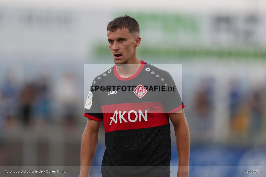Stadion am Schönbusch, Aschaffenburg, 30.08.2024, sport, action, BFV, Fussball, 7. Spieltag, Regionalliga Bayern, FWK, SVA, FC Würzburger Kickers, SV Viktoria Aschaffenburg - Bild-ID: 2432016