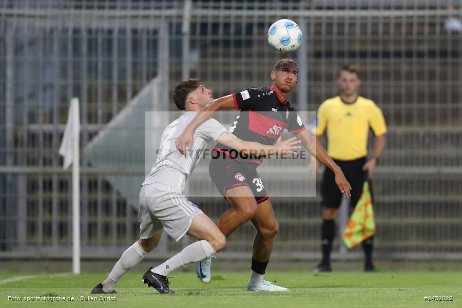 Stadion am Schönbusch, Aschaffenburg, 30.08.2024, sport, action, BFV, Fussball, 7. Spieltag, Regionalliga Bayern, FC Würzburger Kickers, SV Viktoria Aschaffenburg - Bild-ID: 2432022