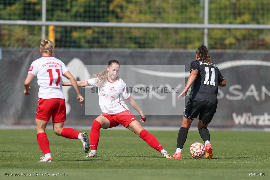 Sportpark Heuchelhof, Würzburg, 31.08.2024, sport, action, BFV, Fussball, 1. Spieltag, Bayernliga Frauen, FCI, FWK, FC Ingolstadt 04 II, FC Würzburger Kickers - Bild-ID: 2432113