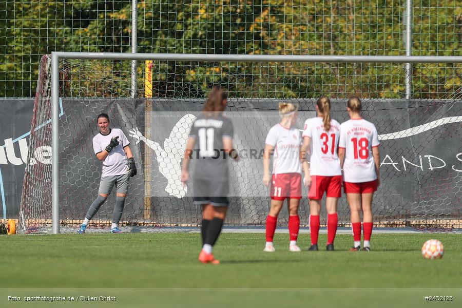 Sportpark Heuchelhof, Würzburg, 31.08.2024, sport, action, BFV, Fussball, 1. Spieltag, Bayernliga Frauen, FCI, FWK, FC Ingolstadt 04 II, FC Würzburger Kickers - Bild-ID: 2432123
