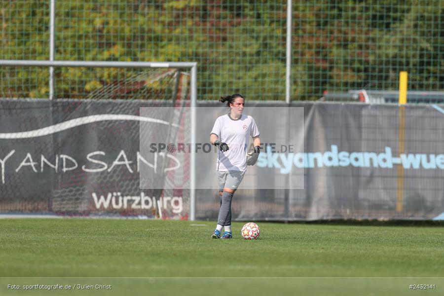 Sportpark Heuchelhof, Würzburg, 31.08.2024, sport, action, BFV, Fussball, 1. Spieltag, Bayernliga Frauen, FCI, FWK, FC Ingolstadt 04 II, FC Würzburger Kickers - Bild-ID: 2432141
