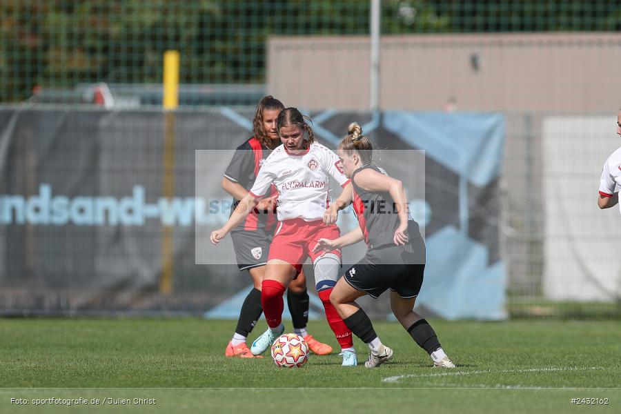 Sportpark Heuchelhof, Würzburg, 31.08.2024, sport, action, BFV, Fussball, 1. Spieltag, Bayernliga Frauen, FCI, FWK, FC Ingolstadt 04 II, FC Würzburger Kickers - Bild-ID: 2432162 Sportpark Heuchelhof, Würzburg, 31.08.2024, sport, action, BFV, Fussball, 1. Spieltag, Bayernliga Frauen, FCI, FWK, FC Ingolstadt 04 II, FC Würzburger Kickers - Bild-ID: 2432162