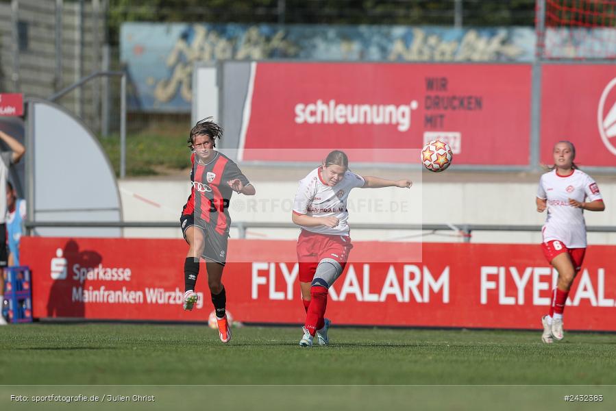 Sportpark Heuchelhof, Würzburg, 31.08.2024, sport, action, BFV, Fussball, 1. Spieltag, Bayernliga Frauen, FCI, FWK, FC Ingolstadt 04 II, FC Würzburger Kickers - Bild-ID: 2432383