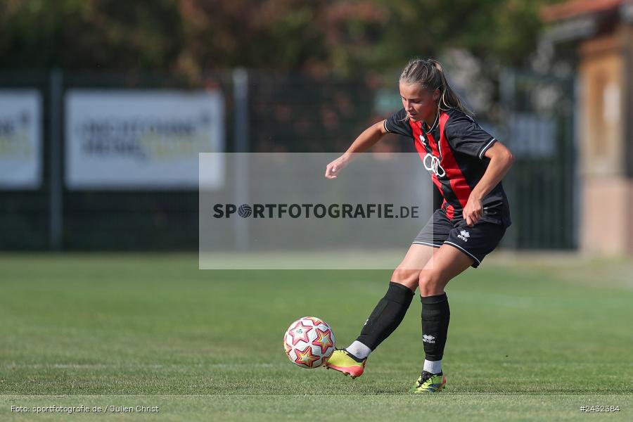 Sportpark Heuchelhof, Würzburg, 31.08.2024, sport, action, BFV, Fussball, 1. Spieltag, Bayernliga Frauen, FCI, FWK, FC Ingolstadt 04 II, FC Würzburger Kickers - Bild-ID: 2432384
