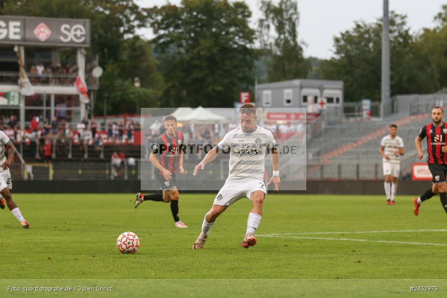 AKON Arena, Würzburg, 03.09.2024, sport, action, BFV, Fussball, 3. Liga, Regionalliga Bayern, Achtenfinale, Toto-Pokal, FCI, FWK, FC Ingolstadt 04, FC Würzburger Kickers - Bild-ID: 2432973