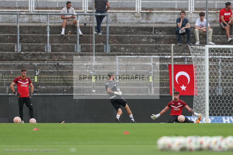 AKON Arena, Würzburg, 03.09.2024, sport, action, BFV, Fussball, 3. Liga, Regionalliga Bayern, Achtenfinale, Toto-Pokal, FCI, FWK, FC Ingolstadt 04, FC Würzburger Kickers - Bild-ID: 2433047