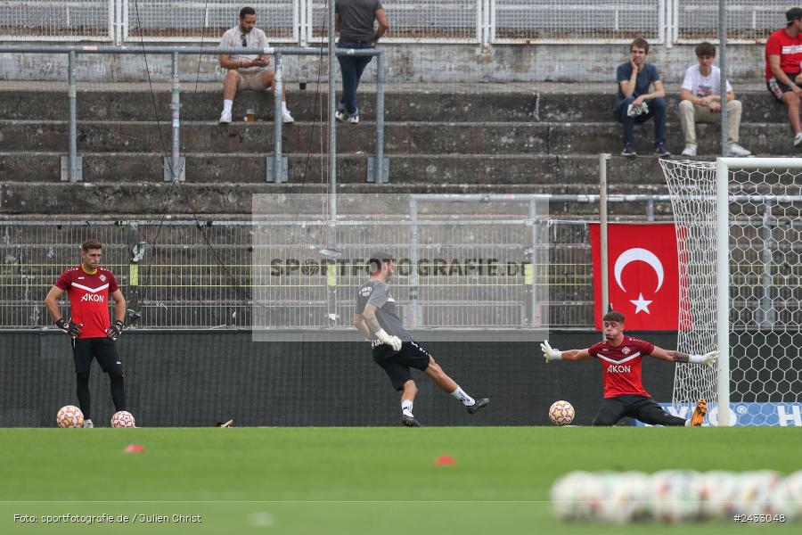 AKON Arena, Würzburg, 03.09.2024, sport, action, BFV, Fussball, 3. Liga, Regionalliga Bayern, Achtenfinale, Toto-Pokal, FCI, FWK, FC Ingolstadt 04, FC Würzburger Kickers - Bild-ID: 2433048