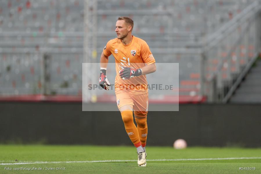 AKON Arena, Würzburg, 03.09.2024, sport, action, BFV, Fussball, 3. Liga, Regionalliga Bayern, Achtenfinale, Toto-Pokal, FCI, FWK, FC Ingolstadt 04, FC Würzburger Kickers - Bild-ID: 2433078